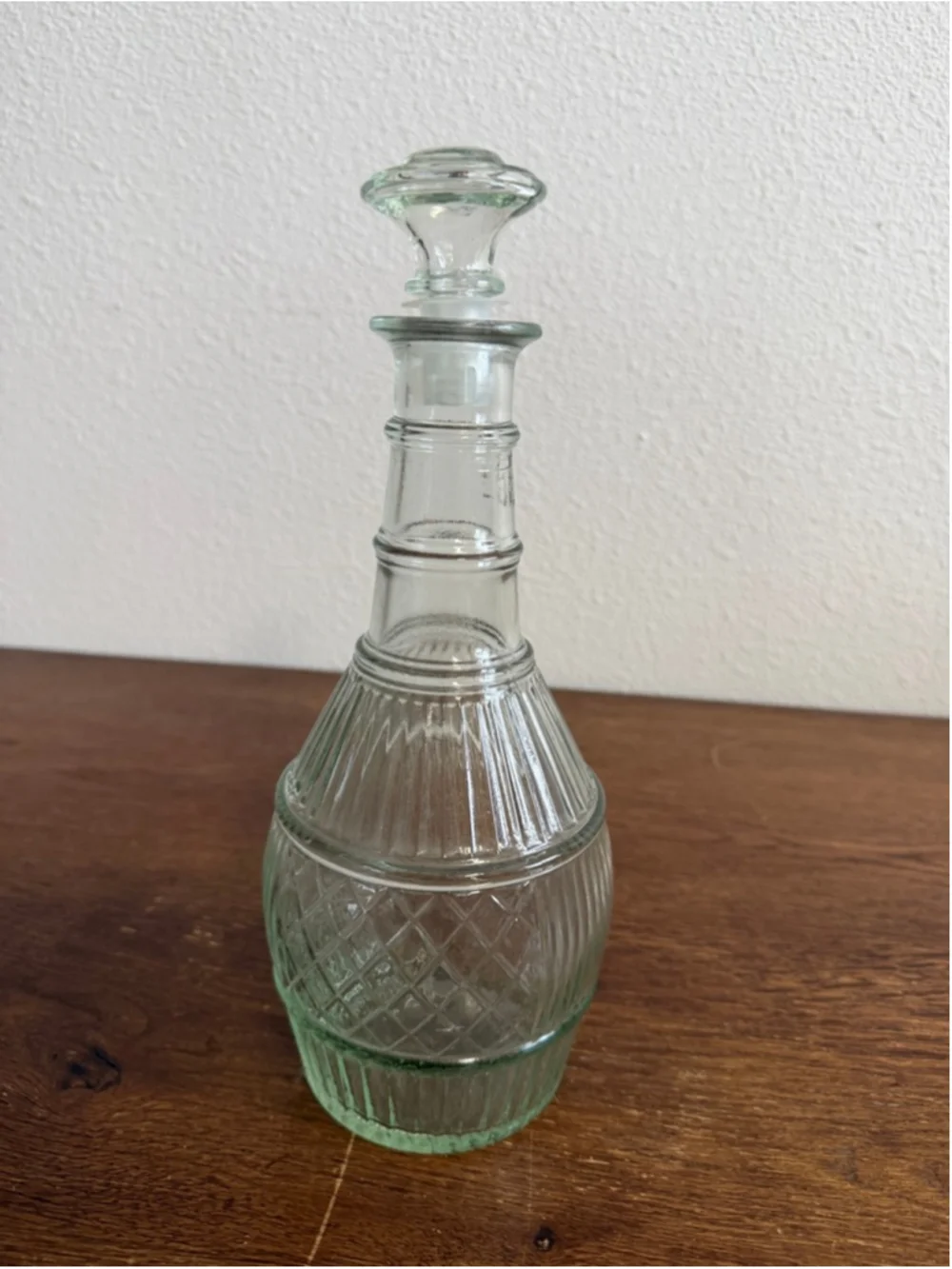 Unbranded vintage clear